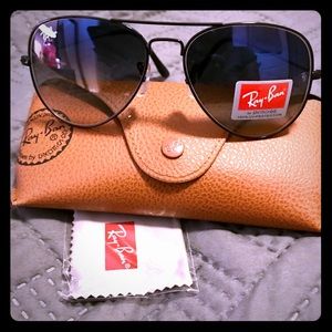 Ray Ban Black / Grey Gradient 58mm Sunglasses